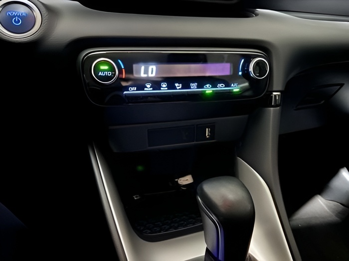 Mazda Mazda 2 1.5 Hybrid Agile CVT 85 kW (116 CV) Vehículo usado en Sevilla Mazda Mazda 2 1.5 Hybrid Agile CVT 85 kW (116 CV) Vehículo usado en Sevilla