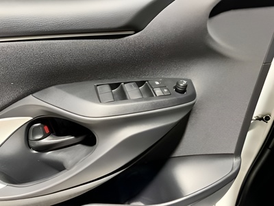 Mazda Mazda 2 1.5 Hybrid Agile CVT 85 kW (116 CV) 15 Mazda Mazda 2 1.5 Hybrid Agile CVT 85 kW (116 CV) 15