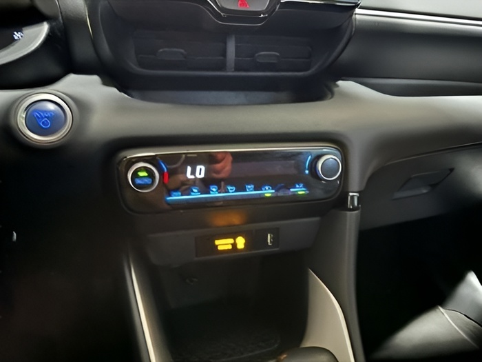 Mazda Mazda 2 1.5 Hybrid Agile CVT 85 kW (116 CV) Vehículo usado en Sevilla Mazda Mazda 2 1.5 Hybrid Agile CVT 85 kW (116 CV) Vehículo usado en Sevilla