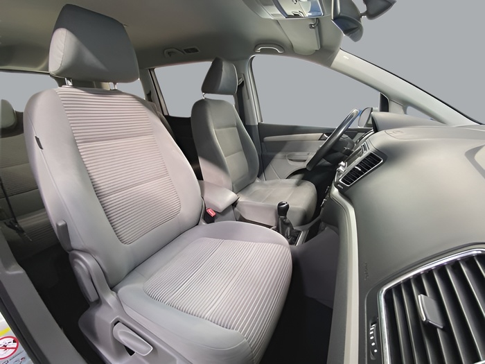 SEAT Alhambra 2.0 TDI Ecomotive Style 103 kW (140 CV) Vehículo usado en Sevilla SEAT Alhambra 2.0 TDI Ecomotive Style 103 kW (140 CV) Vehículo usado en Sevilla