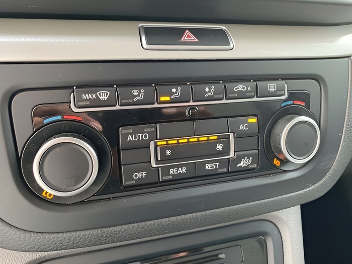 SEAT Alhambra 2.0 TDI Ecomotive Style 103 kW (140 CV) Vehículo usado en Sevilla SEAT Alhambra 2.0 TDI Ecomotive Style 103 kW (140 CV) Vehículo usado en Sevilla