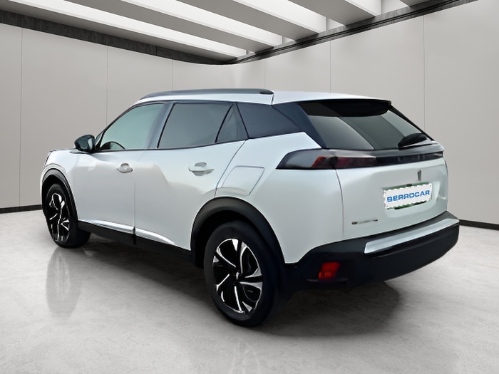 Peugeot e-2008 Eléctrico Allure Pack 100 kW (136 CV) Vehículo usado en Sevilla Peugeot e-2008 Eléctrico Allure Pack 100 kW (136 CV) Vehículo usado en Sevilla