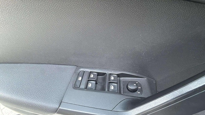 SEAT Arona 1.6 TDI Reference 70 kW (95 CV) Vehículo usado en Sevilla SEAT Arona 1.6 TDI Reference 70 kW (95 CV) Vehículo usado en Sevilla