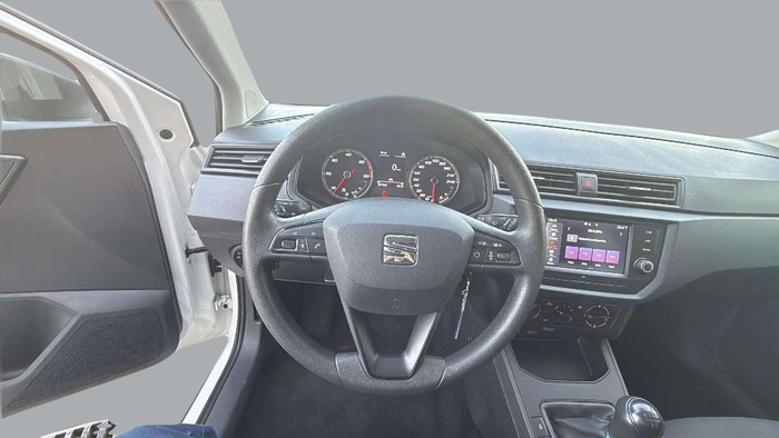 SEAT Arona 1.6 TDI Reference 70 kW (95 CV) Vehículo usado en Sevilla SEAT Arona 1.6 TDI Reference 70 kW (95 CV) Vehículo usado en Sevilla