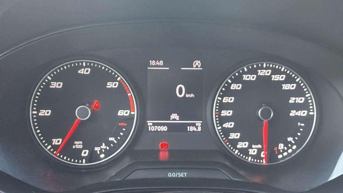 SEAT Arona 1.6 TDI Reference 70 kW (95 CV) Vehículo usado en Sevilla SEAT Arona 1.6 TDI Reference 70 kW (95 CV) Vehículo usado en Sevilla