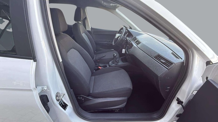 SEAT Arona 1.6 TDI Reference 70 kW (95 CV) Vehículo usado en Sevilla SEAT Arona 1.6 TDI Reference 70 kW (95 CV) Vehículo usado en Sevilla