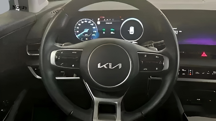 Kia Sportage 1.6 T-GDi PHEV Drive 4x4 195 kW (265 CV) Vehículo usado en Sevilla Kia Sportage 1.6 T-GDi PHEV Drive 4x4 195 kW (265 CV) Vehículo usado en Sevilla