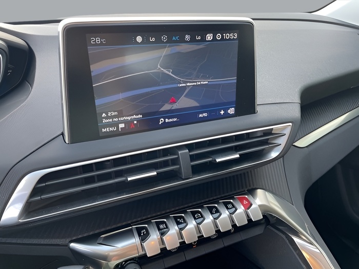 Peugeot 3008 PureTech 130 S&S Active 96 kW (130 CV) Vehículo usado en Sevilla Peugeot 3008 PureTech 130 S&S Active 96 kW (130 CV) Vehículo usado en Sevilla