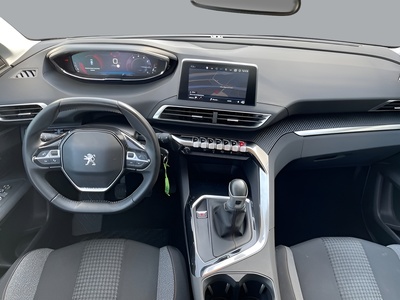 Peugeot 3008 PureTech 130 S&S Active 96 kW (130 CV) 14 Peugeot 3008 PureTech 130 S&S Active 96 kW (130 CV) 14