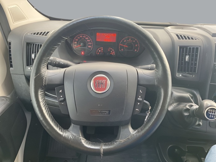 Fiat Ducato Furgon 2.0 Multijet 30 Corto 85 kW (115 CV) Vehículo usado en Sevilla Fiat Ducato Furgon 2.0 Multijet 30 Corto 85 kW (115 CV) Vehículo usado en Sevilla