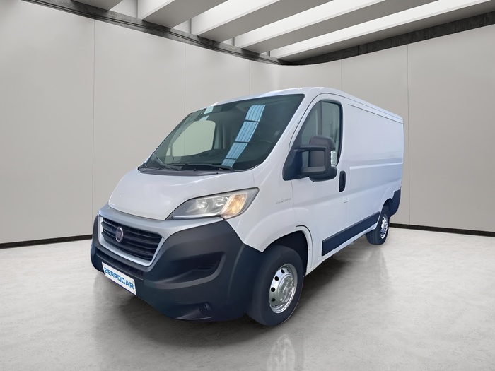 Fiat Ducato Furgon 2.0 Multijet 30 Corto 85 kW (115 CV) Vehículo usado en Sevilla Fiat Ducato Furgon 2.0 Multijet 30 Corto 85 kW (115 CV) Vehículo usado en Sevilla