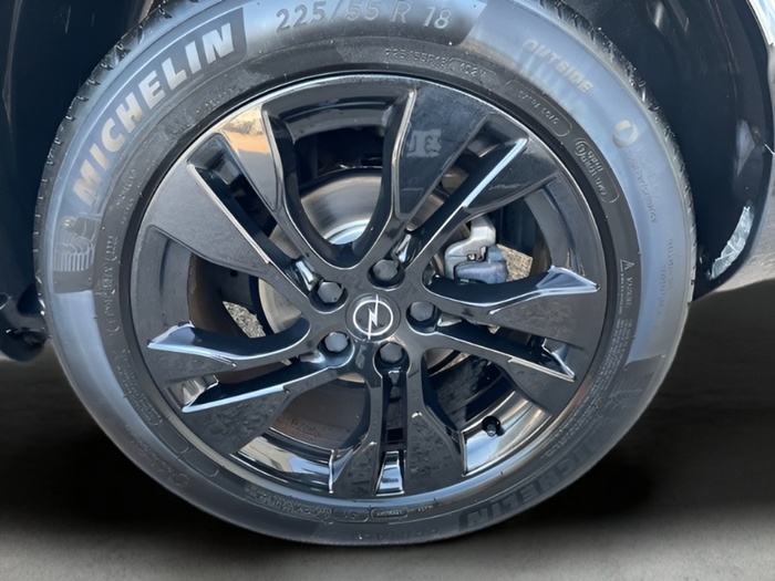 Opel Grandland 1.5 CDTi GS Line Auto 96 kW (130 CV) Vehículo usado en Sevilla Opel Grandland 1.5 CDTi GS Line Auto 96 kW (130 CV) Vehículo usado en Sevilla