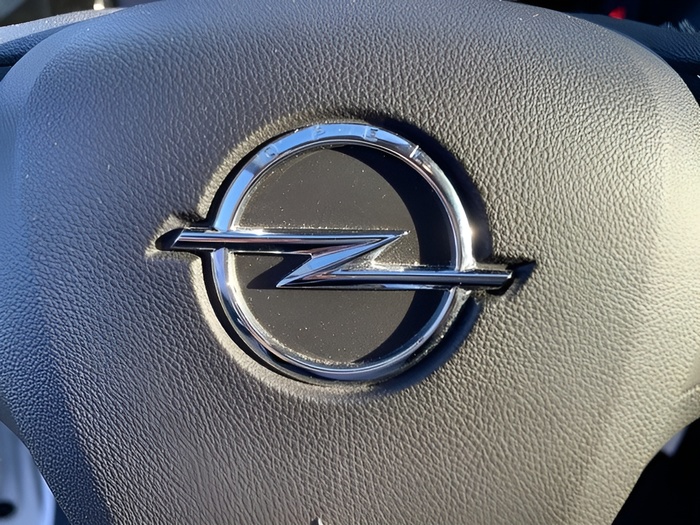 Opel Grandland 1.5 CDTi GS Line Auto 96 kW (130 CV) Vehículo usado en Sevilla Opel Grandland 1.5 CDTi GS Line Auto 96 kW (130 CV) Vehículo usado en Sevilla