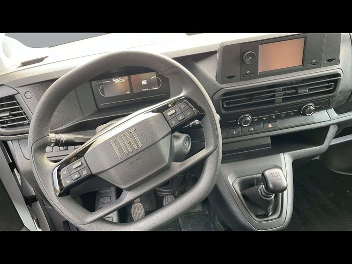 Fiat Scudo Furgon Bluehdi 145 L2 106 kW (144 CV) Vehículo usado en Sevilla Fiat Scudo Furgon Bluehdi 145 L2 106 kW (144 CV) Vehículo usado en Sevilla