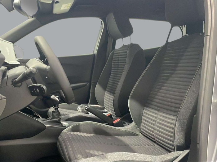 Peugeot 2008 PureTech 100 S&S Active 75 kW (100 CV) Vehículo usado en Sevilla Peugeot 2008 PureTech 100 S&S Active 75 kW (100 CV) Vehículo usado en Sevilla