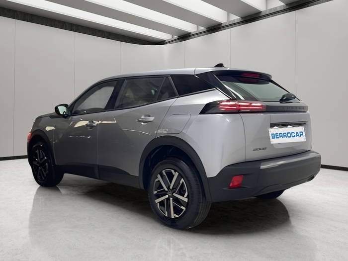 Peugeot 2008 PureTech 100 S&S Active 75 kW (100 CV) Vehículo usado en Sevilla Peugeot 2008 PureTech 100 S&S Active 75 kW (100 CV) Vehículo usado en Sevilla