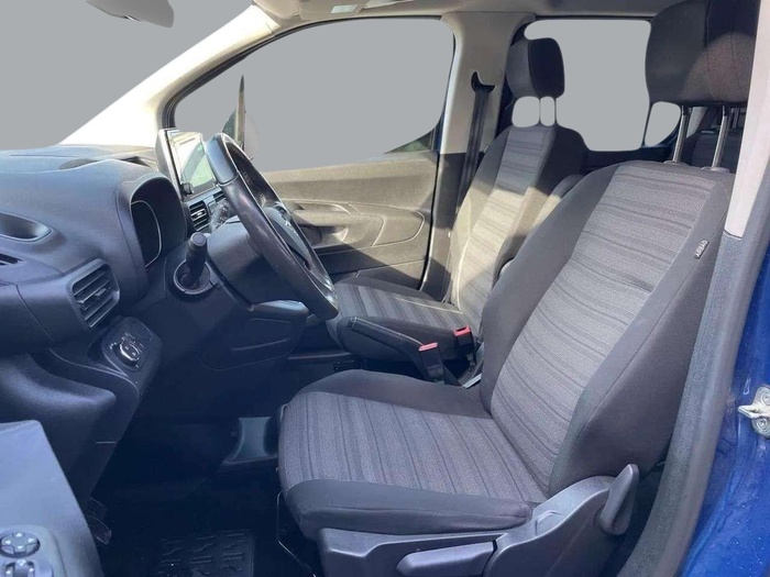 Opel Combo Life 1.5 TD Business Elegance Plus L 75 kW (102 CV) Vehículo usado en Sevilla Opel Combo Life 1.5 TD Business Elegance Plus L 75 kW (102 CV) Vehículo usado en Sevilla