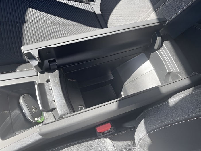 Peugeot 308 Active Pack BlueHDi S&S EAT8 96 kW (130 CV) Vehículo usado en Sevilla Peugeot 308 Active Pack BlueHDi S&S EAT8 96 kW (130 CV) Vehículo usado en Sevilla