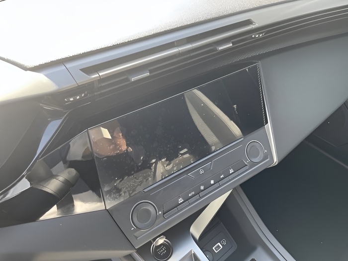 Peugeot 308 Active Pack BlueHDi S&S EAT8 96 kW (130 CV) Vehículo usado en Sevilla Peugeot 308 Active Pack BlueHDi S&S EAT8 96 kW (130 CV) Vehículo usado en Sevilla