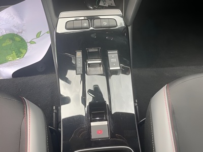 Opel Mokka-e BEV 50kWh GS Line-e 100 kW (136 CV) 13 Opel Mokka-e BEV 50kWh GS Line-e 100 kW (136 CV) 13