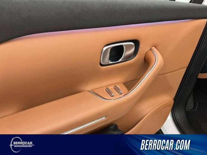 Leapmotor C10 REEV 28.4kWh Style Auto 158 kW (215 CV) Vehículo usado en Sevilla Leapmotor C10 REEV 28.4kWh Style Auto 158 kW (215 CV) Vehículo usado en Sevilla