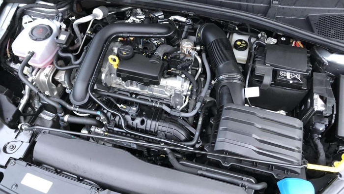 Skoda Fabia 1.0 TSI Selection 70 kW (95 CV) Vehículo usado en Sevilla Skoda Fabia 1.0 TSI Selection 70 kW (95 CV) Vehículo usado en Sevilla