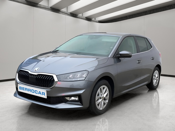 Skoda Fabia 1.0 TSI Selection 70 kW (95 CV) Vehículo usado en Sevilla Skoda Fabia 1.0 TSI Selection 70 kW (95 CV) Vehículo usado en Sevilla