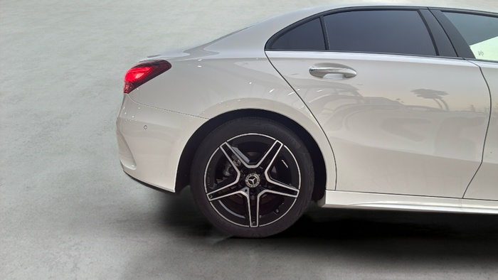 Mercedes-Benz Clase A 180 100 kW (136 CV) Vehículo usado en Sevilla Mercedes-Benz Clase A 180 100 kW (136 CV) Vehículo usado en Sevilla