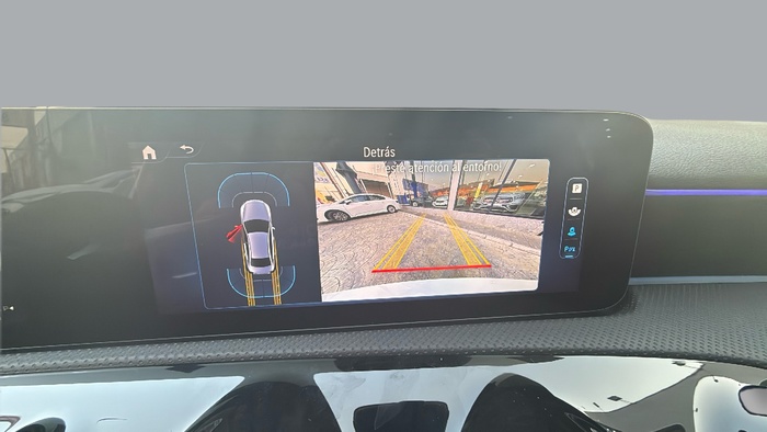 Mercedes-Benz Clase A 180 100 kW (136 CV) Vehículo usado en Sevilla Mercedes-Benz Clase A 180 100 kW (136 CV) Vehículo usado en Sevilla