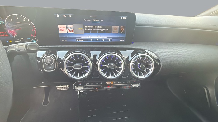 Mercedes-Benz Clase A 180 100 kW (136 CV) Vehículo usado en Sevilla Mercedes-Benz Clase A 180 100 kW (136 CV) Vehículo usado en Sevilla