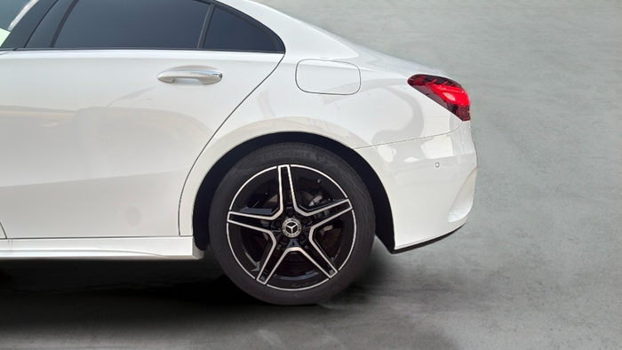 Mercedes-Benz Clase A 180 100 kW (136 CV) Vehículo usado en Sevilla Mercedes-Benz Clase A 180 100 kW (136 CV) Vehículo usado en Sevilla