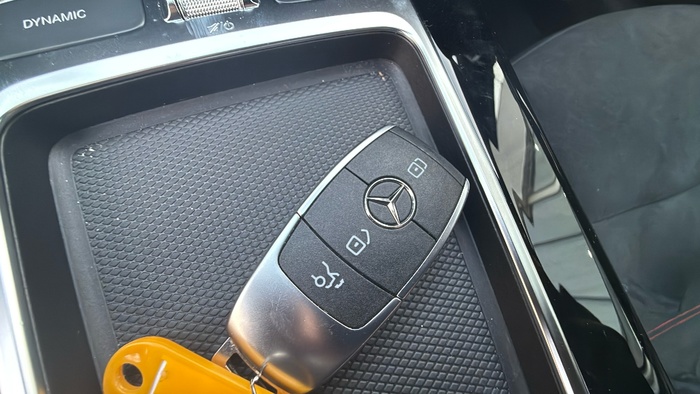 Mercedes-Benz Clase A 180 100 kW (136 CV) Vehículo usado en Sevilla Mercedes-Benz Clase A 180 100 kW (136 CV) Vehículo usado en Sevilla