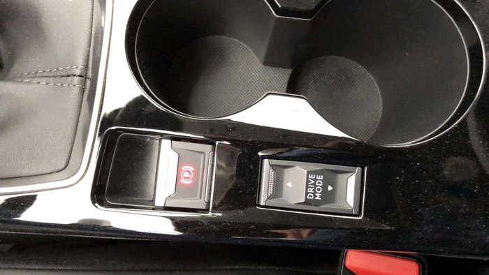 Peugeot 208 PureTech 100 Allure 75 kW (100 CV) Vehículo usado en Sevilla Peugeot 208 PureTech 100 Allure 75 kW (100 CV) Vehículo usado en Sevilla