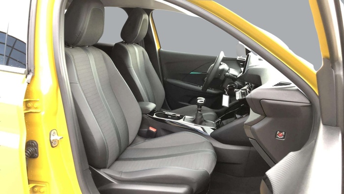 Peugeot 208 PureTech 100 Allure 75 kW (100 CV) Vehículo usado en Sevilla Peugeot 208 PureTech 100 Allure 75 kW (100 CV) Vehículo usado en Sevilla