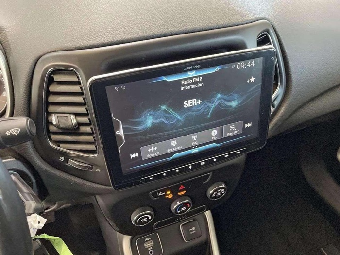 Jeep Compass 1.4 Multiair Sport 4x2 103 kW (140 CV) Vehículo usado en Sevilla Jeep Compass 1.4 Multiair Sport 4x2 103 kW (140 CV) Vehículo usado en Sevilla