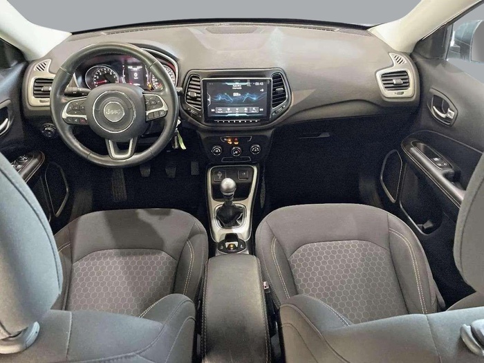 Jeep Compass 1.4 Multiair Sport 4x2 103 kW (140 CV) Vehículo usado en Sevilla Jeep Compass 1.4 Multiair Sport 4x2 103 kW (140 CV) Vehículo usado en Sevilla