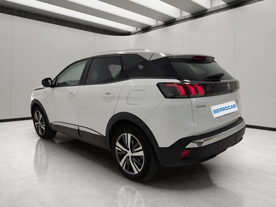 Peugeot 3008 Hybrid 180 Allure Pack e-EAT8 132 kW (180 CV) 3 Peugeot 3008 Hybrid 180 Allure Pack e-EAT8 132 kW (180 CV) 3