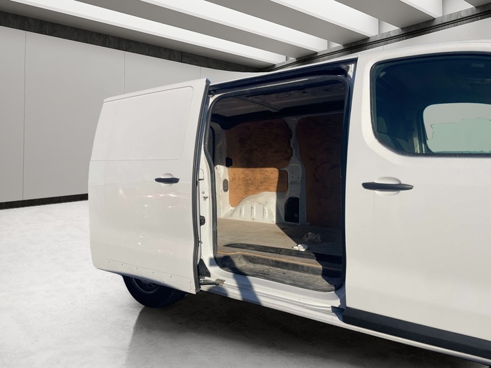 Fiat Scudo Furgon 1.5 Bluehdi L2 88 kW (120 CV) Vehículo usado en Sevilla Fiat Scudo Furgon 1.5 Bluehdi L2 88 kW (120 CV) Vehículo usado en Sevilla