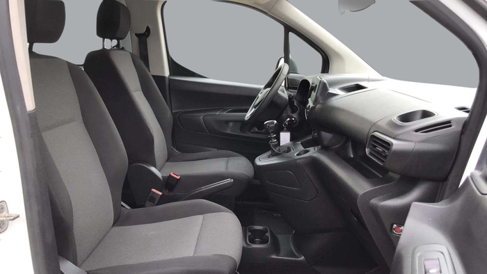 Opel Combo Life 1.5 TD Life L 75 kW (102 CV) Vehículo usado en Sevilla Opel Combo Life 1.5 TD Life L 75 kW (102 CV) Vehículo usado en Sevilla