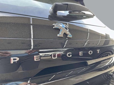 Peugeot e-208 Eléctrico Active 100 kW (136 CV) 8 Peugeot e-208 Eléctrico Active 100 kW (136 CV) 8