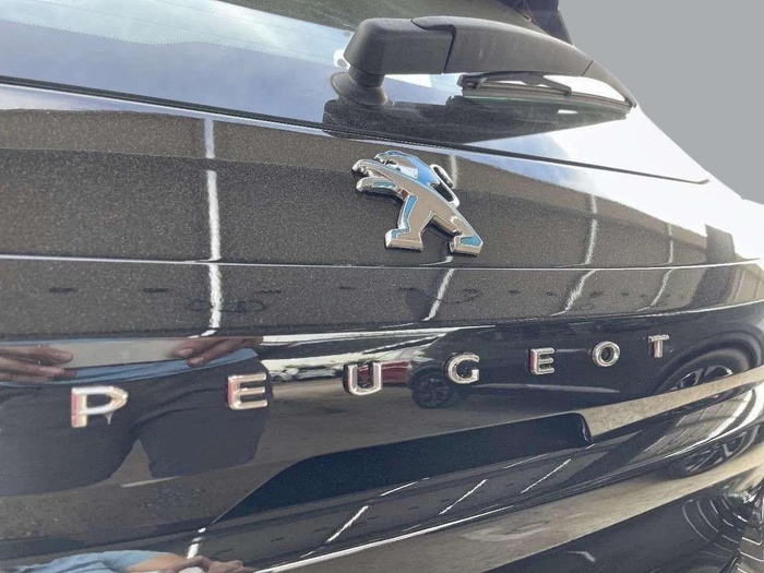 Peugeot e-208 Eléctrico Active 100 kW (136 CV) Vehículo usado en Sevilla Peugeot e-208 Eléctrico Active 100 kW (136 CV) Vehículo usado en Sevilla