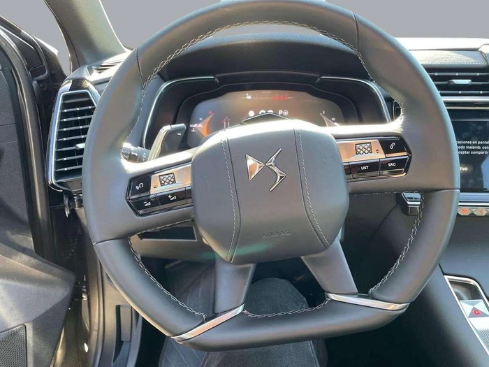 DS DS7 BlueHDi 130 Rivoli Auto 96 kW (130 CV) Vehículo usado en Sevilla DS DS7 BlueHDi 130 Rivoli Auto 96 kW (130 CV) Vehículo usado en Sevilla