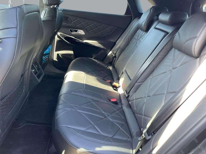 DS DS7 BlueHDi 130 Rivoli Auto 96 kW (130 CV) Vehículo usado en Sevilla DS DS7 BlueHDi 130 Rivoli Auto 96 kW (130 CV) Vehículo usado en Sevilla