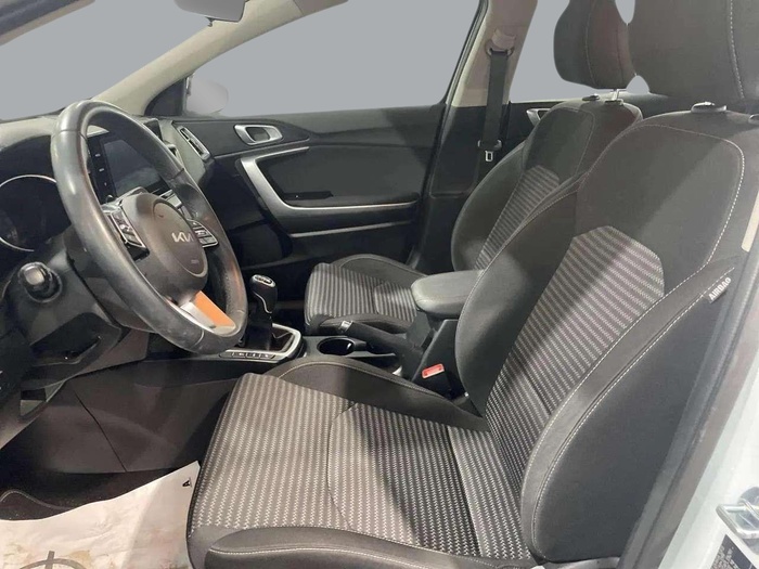 Kia XCeed 1.0 T-GDi Drive 74 kW (100 CV) Vehículo usado en Sevilla Kia XCeed 1.0 T-GDi Drive 74 kW (100 CV) Vehículo usado en Sevilla