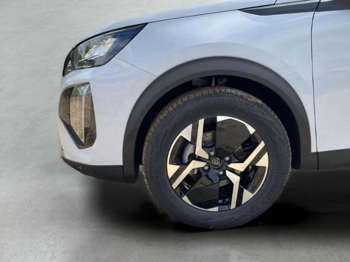 Peugeot 2008 PureTech 100 S&S Allure 75 kW (100 CV) Vehículo usado en Sevilla Peugeot 2008 PureTech 100 S&S Allure 75 kW (100 CV) Vehículo usado en Sevilla