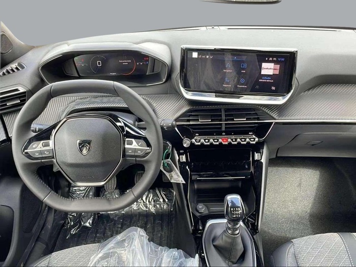 Peugeot 2008 PureTech 100 S&S Allure 75 kW (100 CV) Vehículo usado en Sevilla Peugeot 2008 PureTech 100 S&S Allure 75 kW (100 CV) Vehículo usado en Sevilla