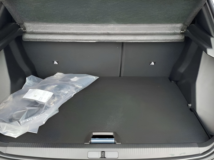 Peugeot 2008 PureTech 100 S&S Allure 75 kW (100 CV) Vehículo usado en Sevilla Peugeot 2008 PureTech 100 S&S Allure 75 kW (100 CV) Vehículo usado en Sevilla