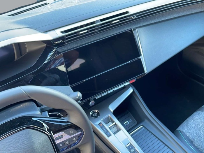 Peugeot 408 Puretech 130 Allure EAT8 96 kW (130 CV) Vehículo usado en Sevilla Peugeot 408 Puretech 130 Allure EAT8 96 kW (130 CV) Vehículo usado en Sevilla