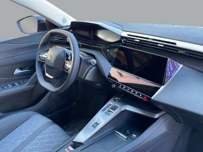 Peugeot 408 Puretech 130 Allure EAT8 96 kW (130 CV) 17 Peugeot 408 Puretech 130 Allure EAT8 96 kW (130 CV) 17