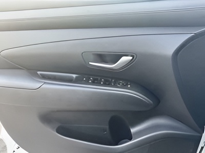 Hyundai Tucson 1.6T Klass 118 kW (160 CV) 27 Hyundai Tucson 1.6T Klass 118 kW (160 CV) 27